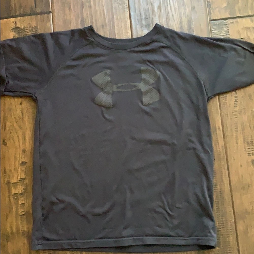 Boys Under Armour T-shirt